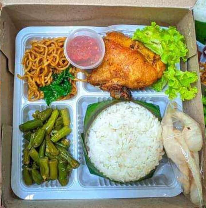 (082226001128) UTRIE Snack Catering Katering Nasi Kotak di Solo Surakarta, menerima pesanan snack kotak atau snack box Daily Catering atau catering hariran untuk Perusahaan Karyawan kantor pabrik